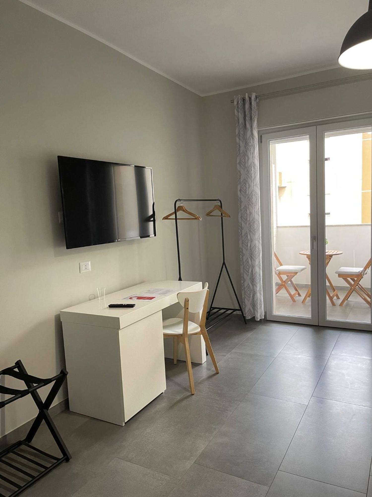 Viariva Rooms Cagliari Bagian luar foto
